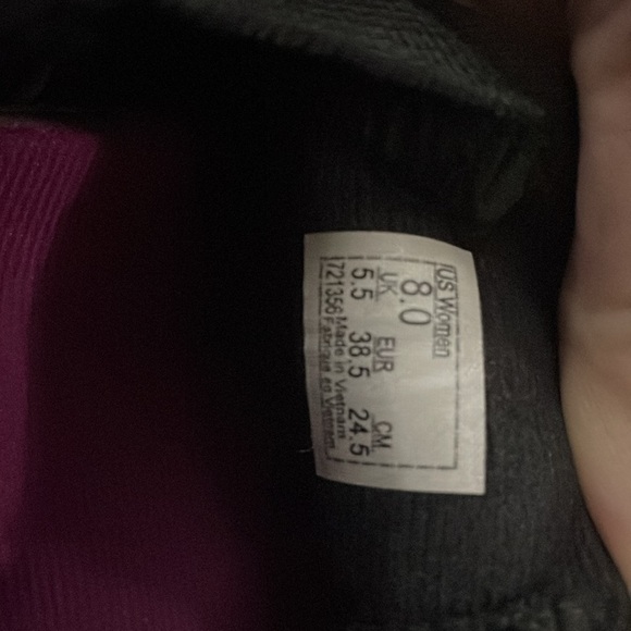 Barely worn ultra Cush slip ons - Picture 2 of 5